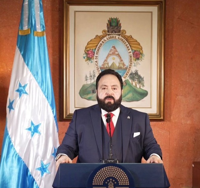 Luis Redondo expone red de corrupción y alianzas entre políticos hondureños y narcos desde 2009 con documentos de la Fiscalía de Nueva York